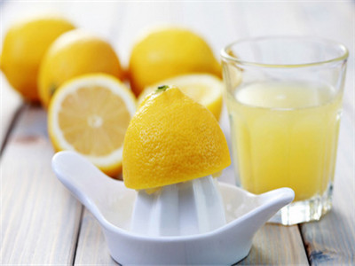 檸檬水怎麼喝減肥 蜂蜜不是好搭檔