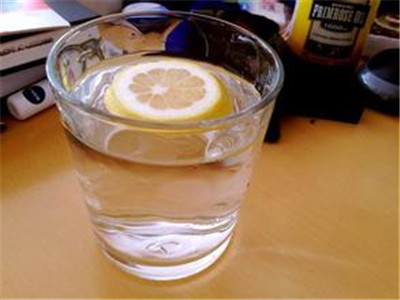 檸檬水減肥有效嗎 喝檸檬水減肥成必備飲品