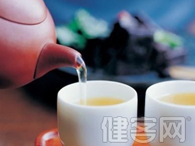 最新流行的三葉茶減肥飲品